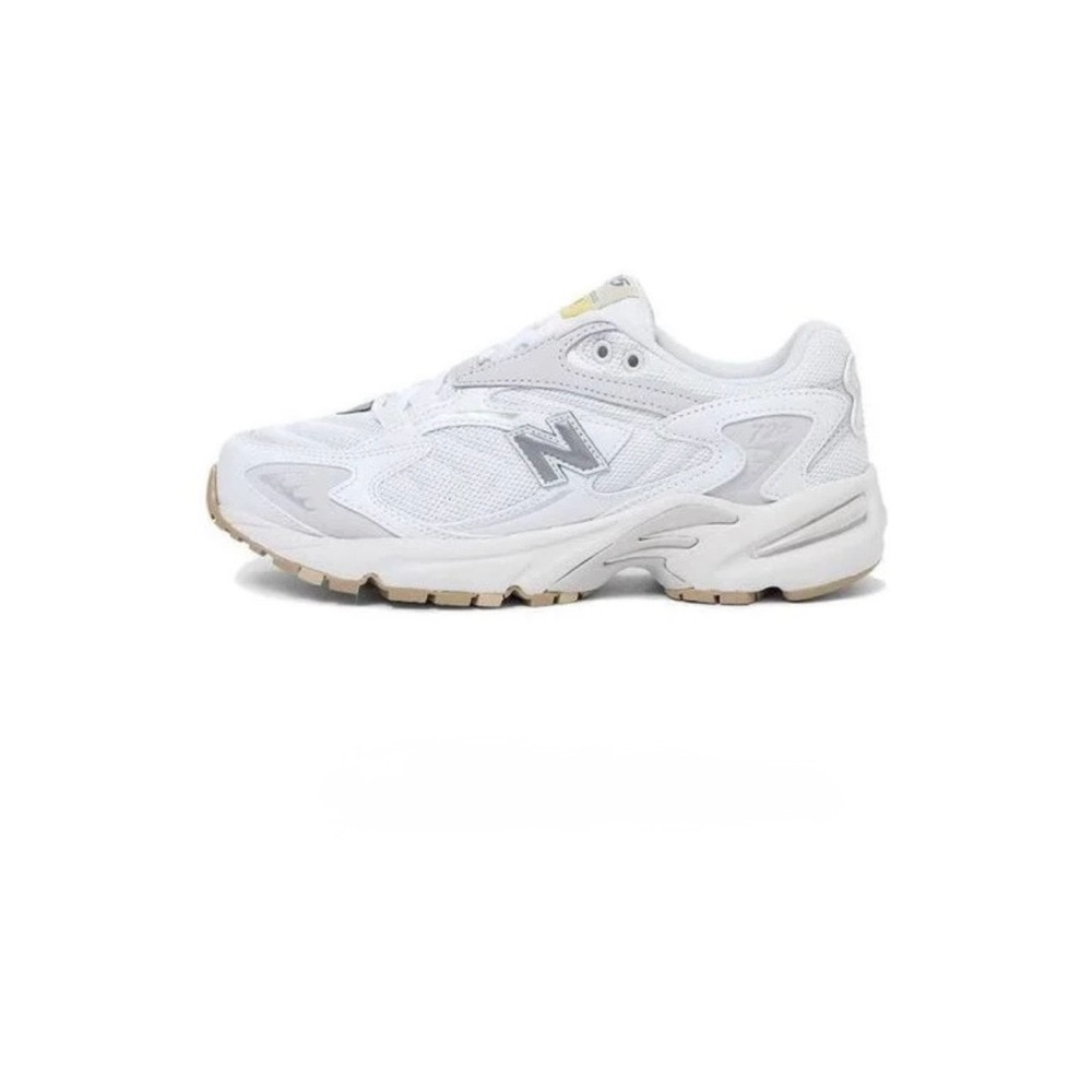 New Balance White and Gray Sneakers